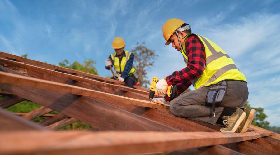 Professional gutter cleaning in Springlake, TX